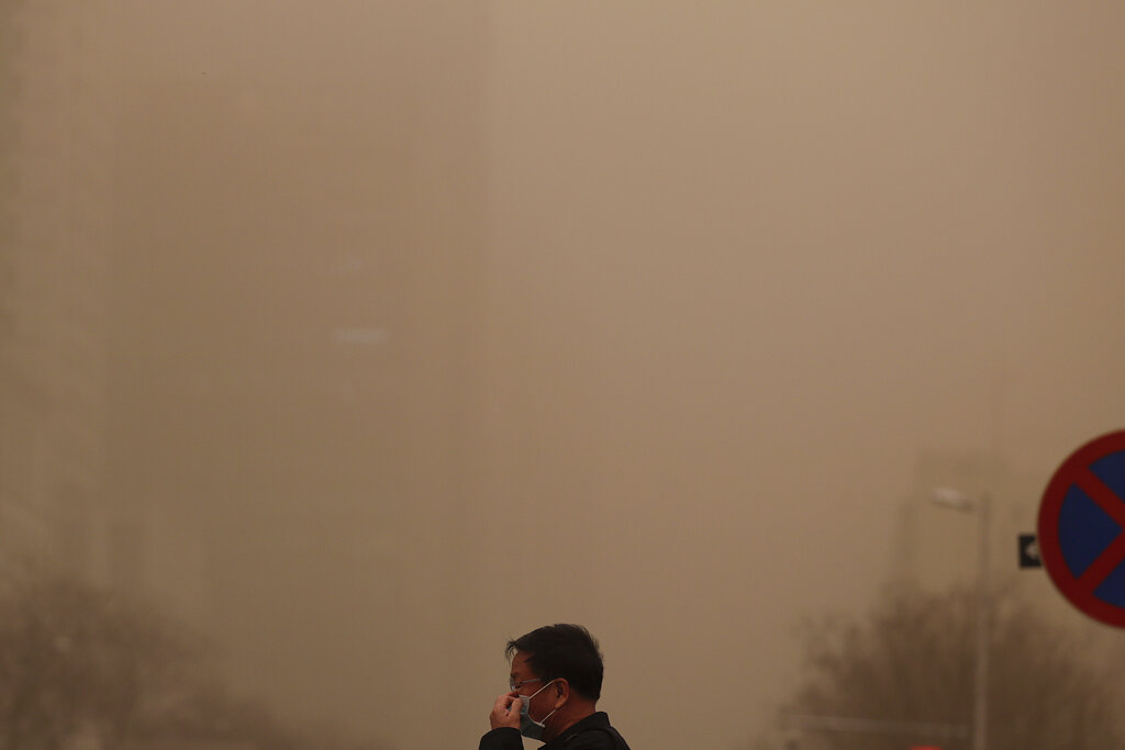 Worst sandstorm in a decade sweeps across China