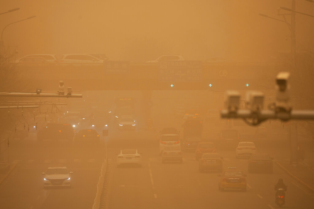 Worst sandstorm in a decade sweeps across China