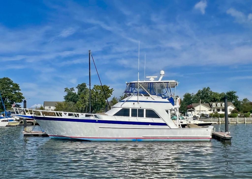Yacht featured in ‘Caddyshack’ up for sale
