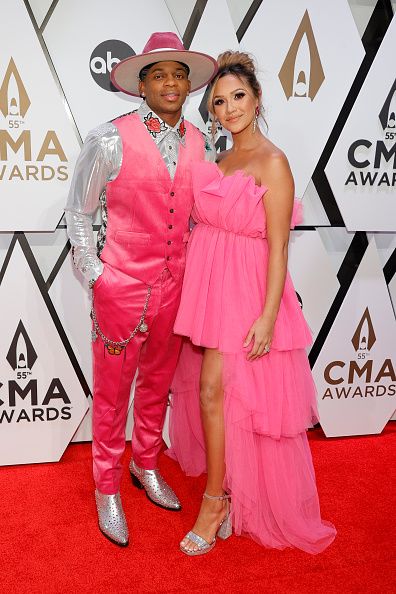 Photos: CMA Awards 2021 red carpet looks