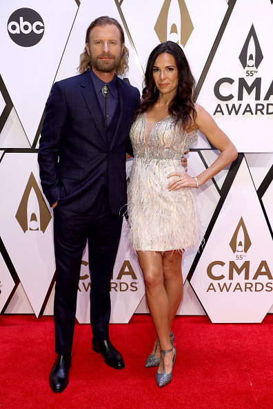Photos: CMA Awards 2021 red carpet looks