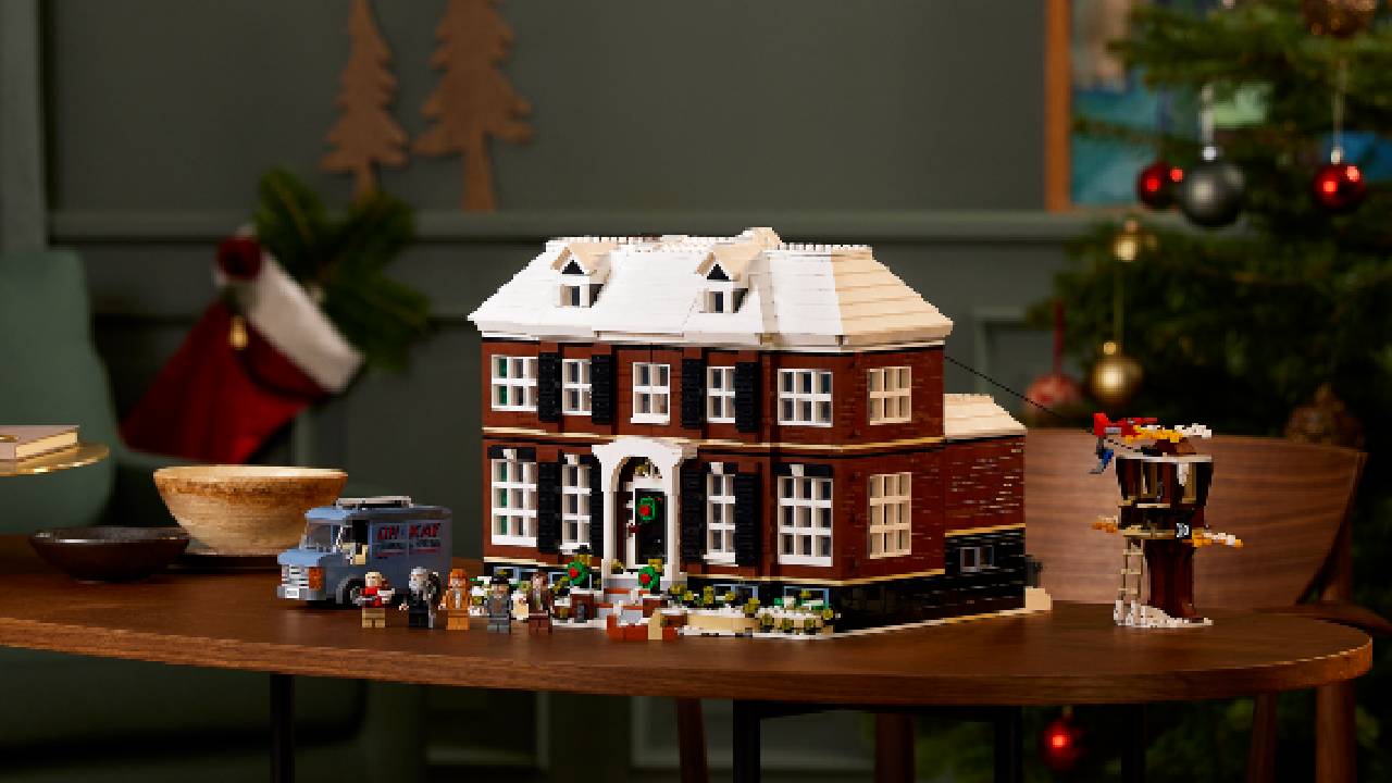 "Home Alone" Lego