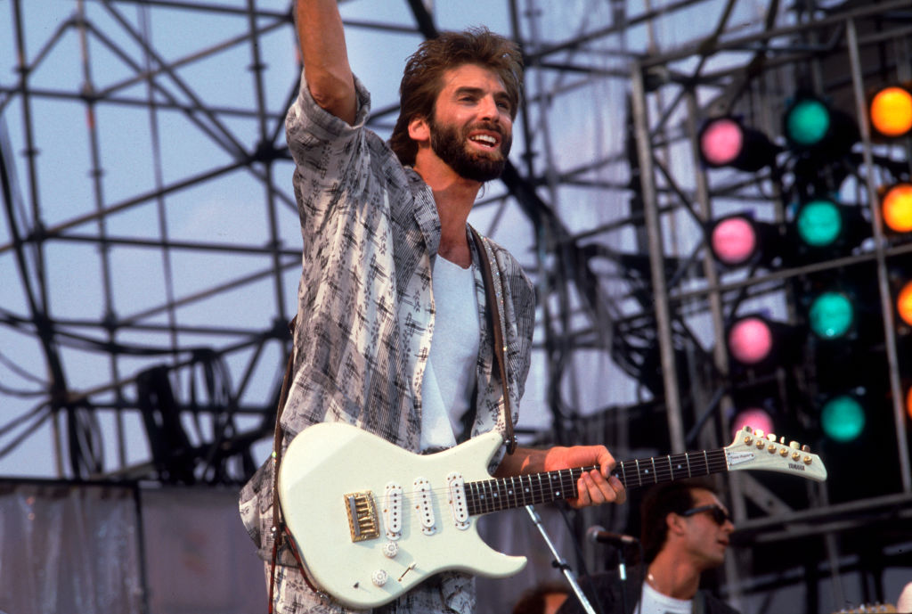 Kenny Loggins Performing